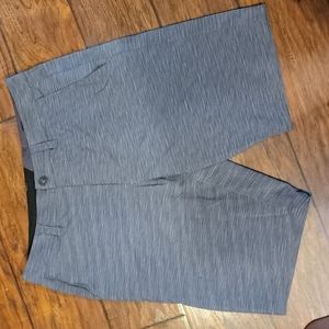 Volcom walk short size 32